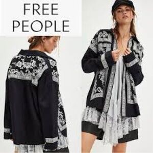 We The Free - LACE EMBROIDERED Denim SHIRT
Free People NWT